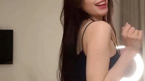 😋Shaking my butt😋