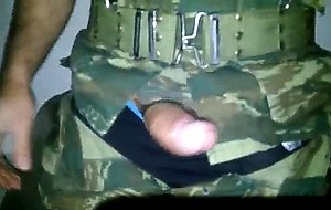 Militar na punheta
