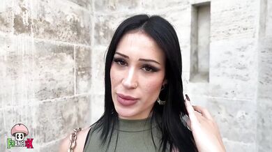 Italian beauty deepthroats in park while brunette swallows cum in public