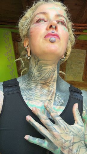 Day 3 After My Boobs and Upper Blephoplasty Op