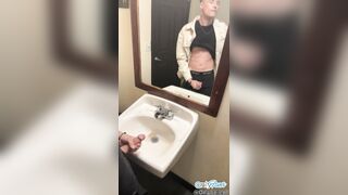 Going For Peeing And Finished With Jizzing Into A Public Tub Pizza Place Restauraunt