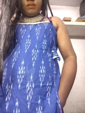 Desi Shemale Strocking Her Dick with Pressing Boobs