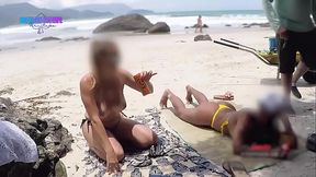 EU E THAY FIZEMOS A ALEGRIA DE MAIS UM VENDEDOR NA PRAIA...