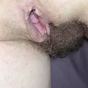 Pale fat babe got her tight hairy pussy fucked