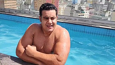 YURI GAÚCHO - SUMMER DAY SEX ON THE POOL