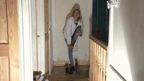 Chelsea Takes Off Her Boots & Socks Puts On Her Wedge Shoes (4K)