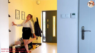 BBW brunette med små pupper blir rumpa knullet hardt og fylt med en klissete creampie