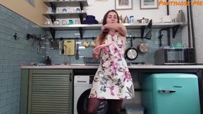 Linda Love In Black Pantyhose Masturbating Then Gives Head