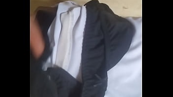 Espiando calzones de mi tia