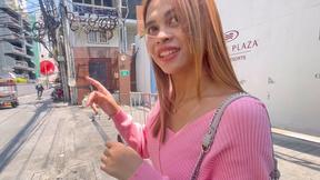 ”Innocent Thai teen amateur fuck on video after a Tuk Tuk ride”