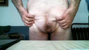 Coach Karl's Growing Butt During a Live Cam Show