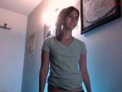 Young amateur teen in solo masturbation playing with herself