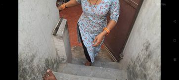 Hot Indian Nabour Girl Sucking Dick So Good And Recieve Warm  Cum In Mouth
