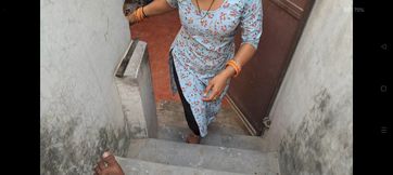 Hot Indian Nabour Girl Sucking Dick So Good And Recieve Warm  Cum In Mouth