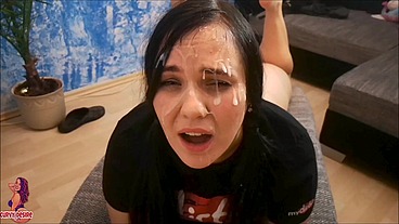 Gamer Girl fucked while playing mortal combat