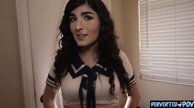 Pregnant student Nikki Slick seduces professor