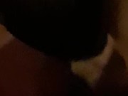 Ma coloc me réveille pour baiser