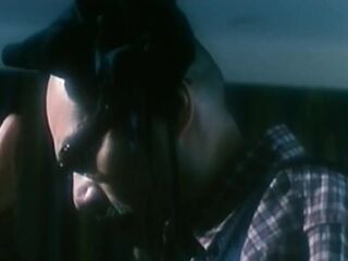 [HK 90S 003] Severely R [1999] In nature's garb Scene