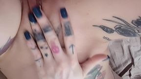 un coucou a tous moi je me douche en pensant a vous