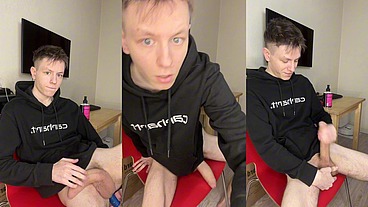 Young Twink's Gushing Cum Delight