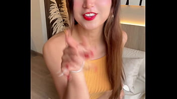 Is &#039_Kiss&#039_ written with a double S, or with you? (Spanish pickup line)