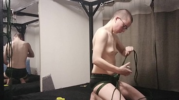 More self suspension, this time reviewing a hip harness