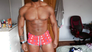 Amatör siyahi yakışıklılar, ev yapımı, ham ve vahşi BBC anal seks deneyimi sunuyor.