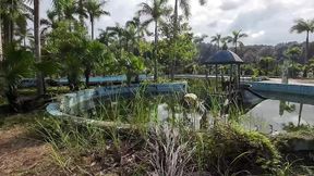 blowjob in abandoned waterpark