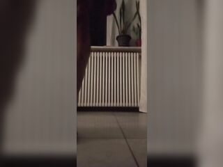 Fisico slanciato travestito