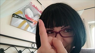 ChantalChannel - pick her lil nose