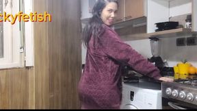 I started cooking, but I passed some gas Would you like a meal full of gas?