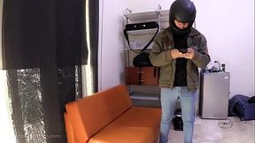 Ubereats Driver Works For Extra Tip