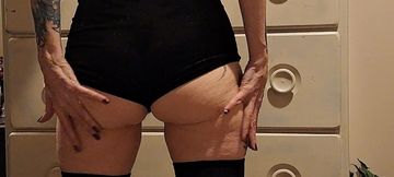 Twerking Lesson for Sissy Slave