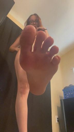 Giantess Foot Vore by Queen Serenity