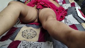 Komal kam dhundne gayi aur Malik ne majburi ka uthata fayda