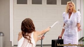 Senior moms indulge in mutual pleasure