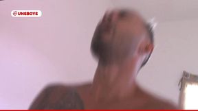 parte 2 l o pedreiro foi tomar banho na casa do cliente, e acabou comendo o cuzinho dele l assista videos exclusivos subscreva no canal