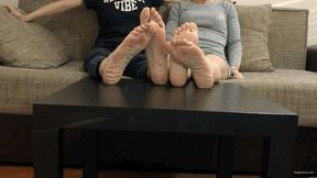 BAREFOOT SOLES STINKY FEET IGNORING YOU - MOV HD