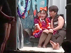 She sticks out her tits, raises one leg, and gets fingered and bukkake on her face