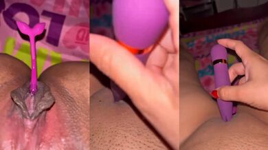 Look how wet my pussy is! Lick it with your tongue