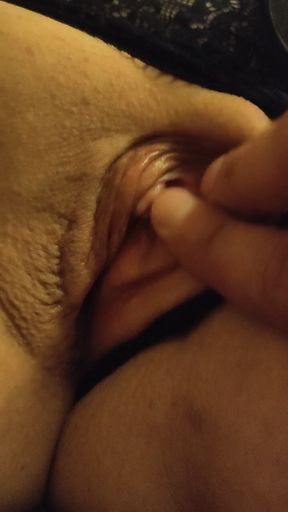 Redhead Curvy MILF Enjoys Caresses