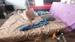 Erotic massage of an amateur couple with oil on the body  My wife gives me a and I ejaculate