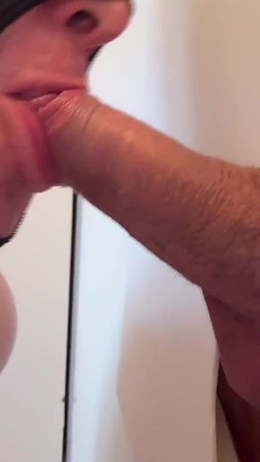 Married Straight Guy Tries a Gloryhole - and His Cock Takes Over