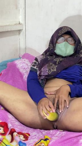 Aunty Riani Sange has no co-stars in the end to fulfill her lust   Clip 1