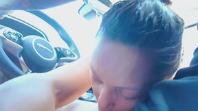 Horny Latina Cant Wait & Gives Him Roadhead till he Cums