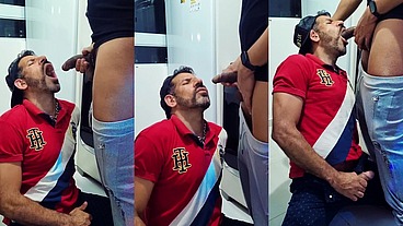 TOMANDO MIJÃO QUENTE DO NEGÃO DIRETO DA FONTE .FETICHES OUSADOS
