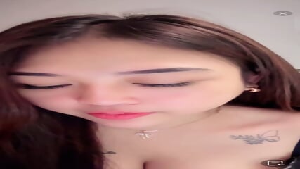 Yumna hot mom live hot51