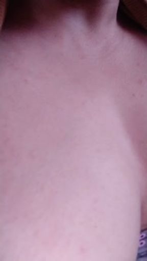 اح احلى بزازل واقفين شكون احويني