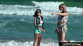 (Shae Summers &amp_ Brianna Oshea) Teen Hot Lesbians Girls In Sex Act On Cam vid-27