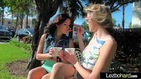 (Shae Summers &amp_ Brianna Oshea) Teen Hot Lesbians Girls In Sex Act On Cam vid-27